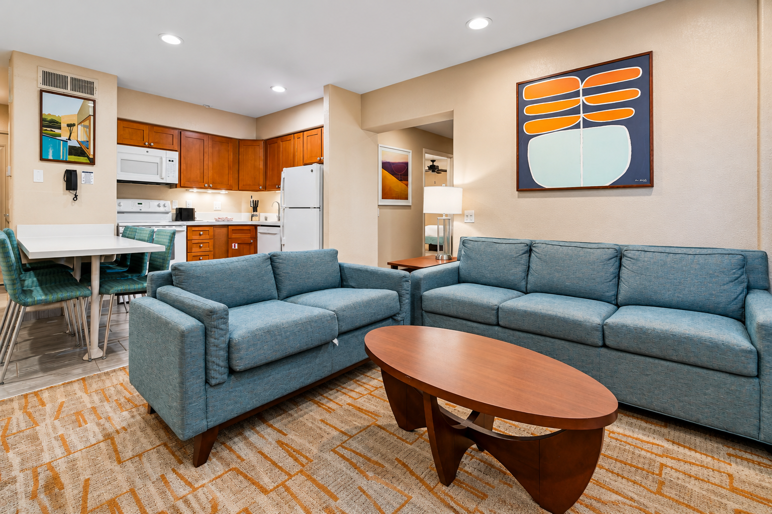 3-Bedroom Oasis Retreat with Resort Amenities & Pool — 2