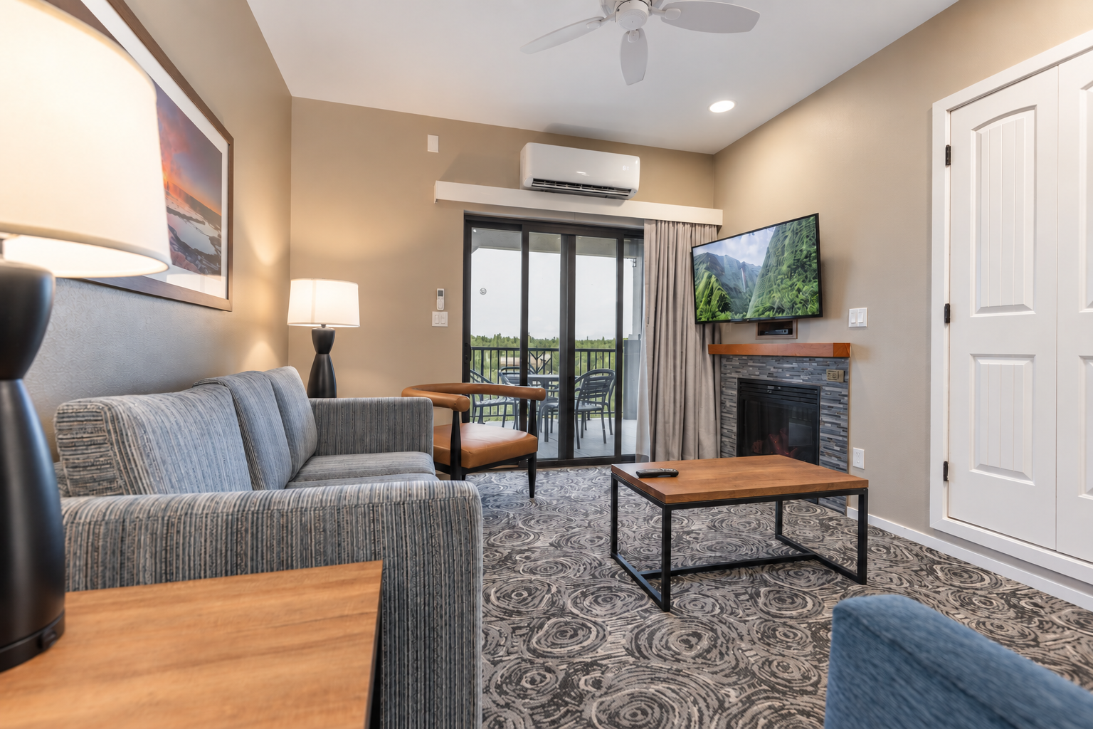 2BR in Resort near West Entrance, Pool, Hot Tub — main