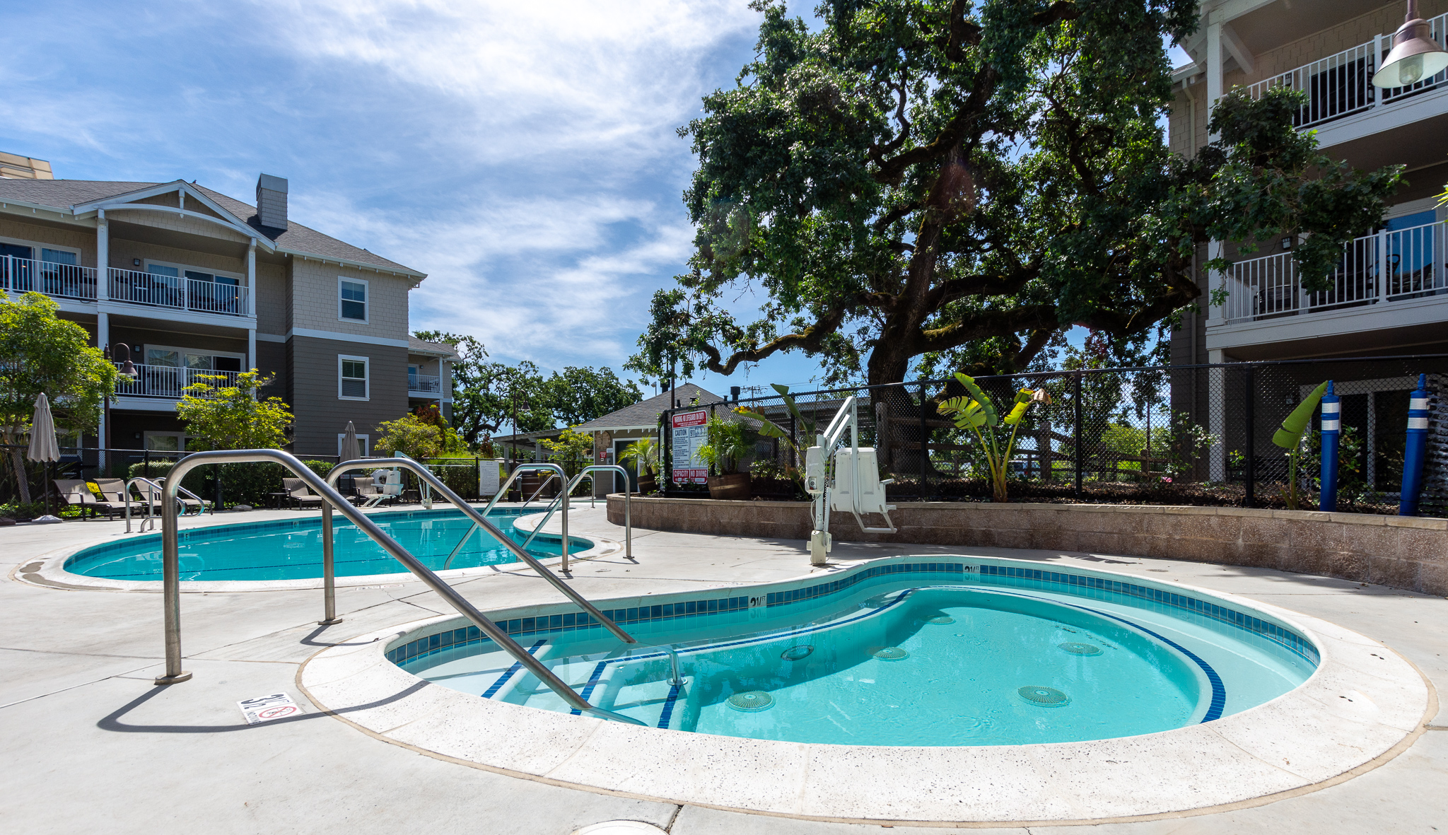 Tuscan Podere 2x2BR Year-Round Pools & Hot Tubs — 4