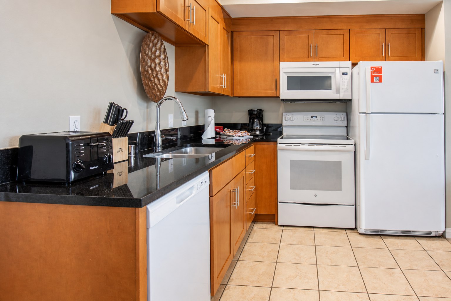 2-Bedroom in Resort with Lazy River, Coachella shuttle — 4