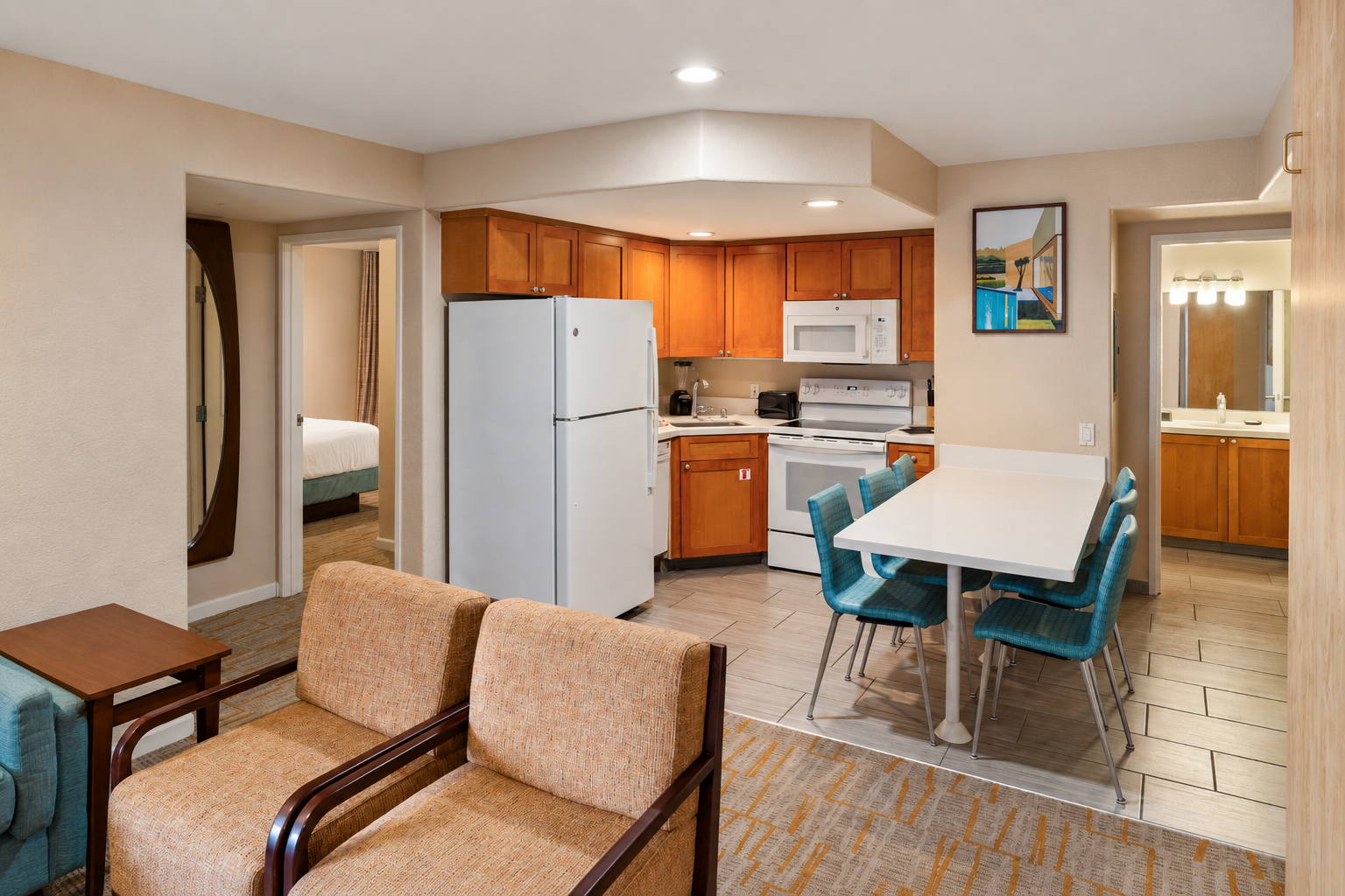 Bloom Basecamp 2BR Year-round pool & hot tub — 3